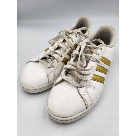 Adidas Cloudfoam Advantage Women’s White/Gold 3 Stripe Shoes Size 9 US - Picture 1 of 11